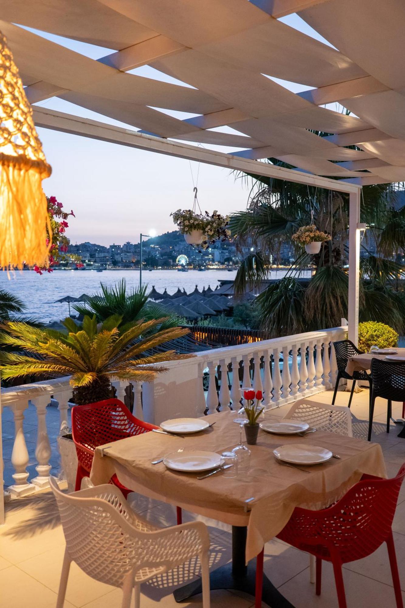 Hotel Sejko Sarandë Exterior foto