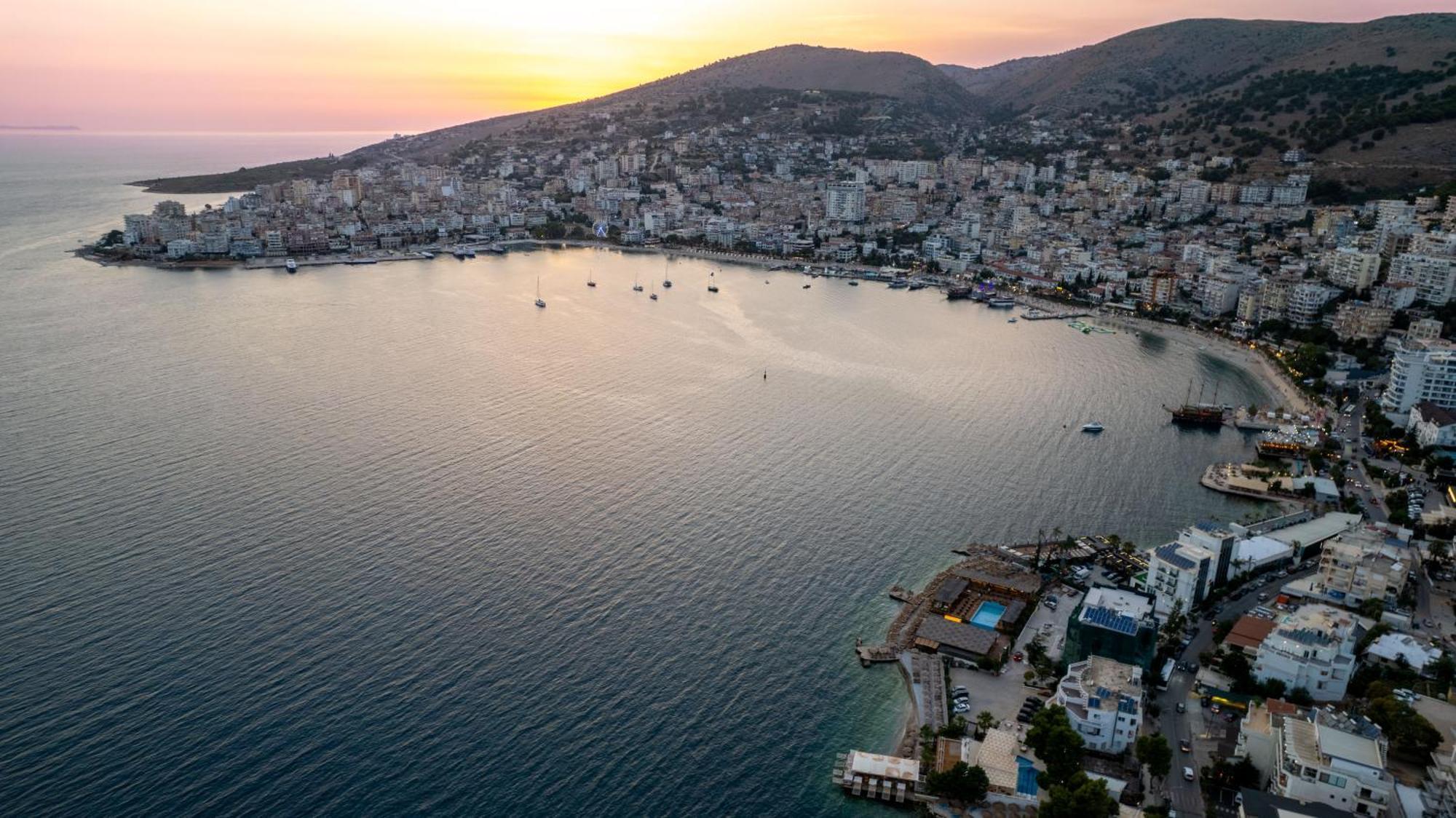 Hotel Sejko Sarandë Exterior foto